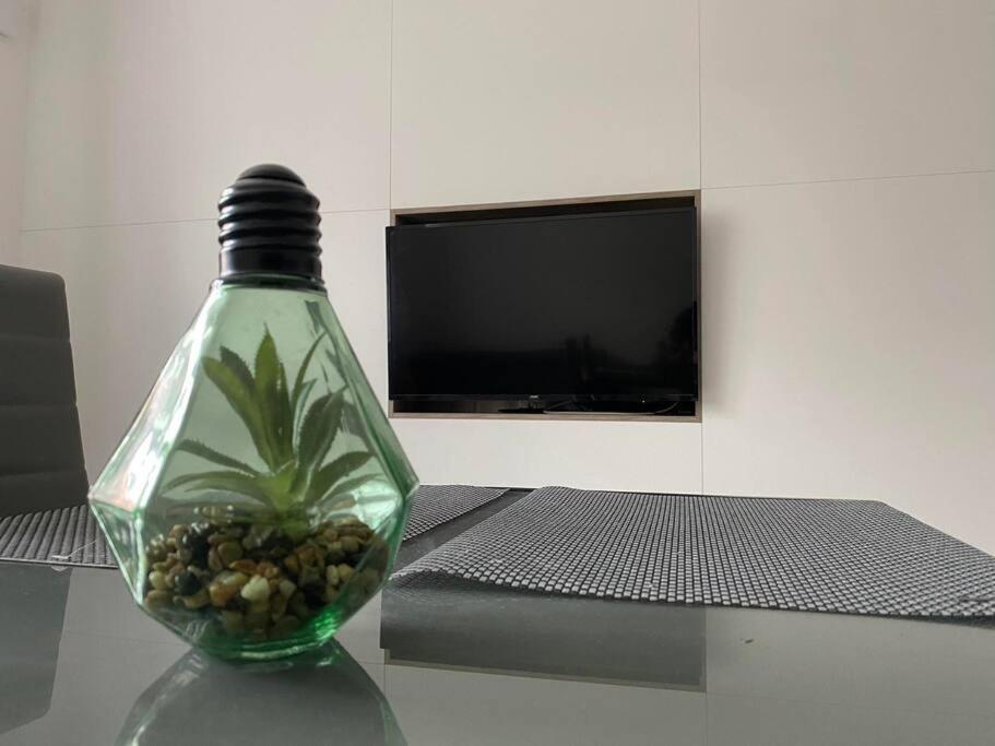 Spacious 2Br Apartment 6Min From Prague Castle! Ngoại thất bức ảnh